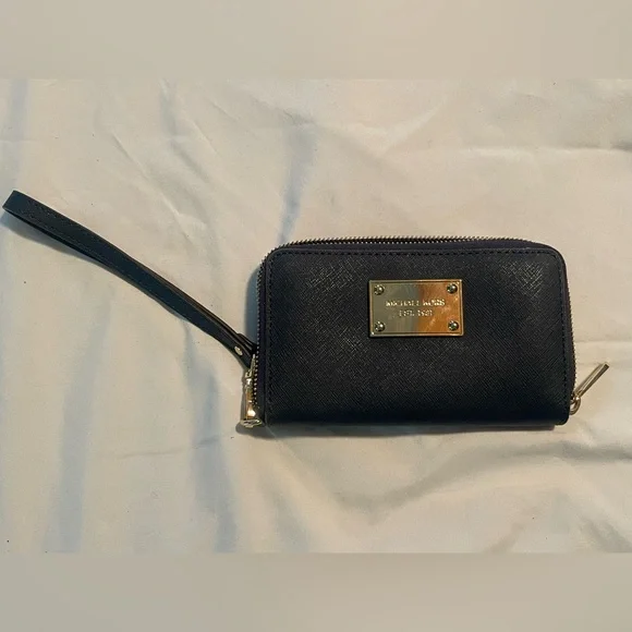 Michael Kors Saffiano Leather Wallet W Wristlet & Cellphone Slot! Navy W Gold - Picture 2 of 11